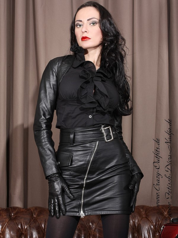 Leather skirt with belt DS-544 black